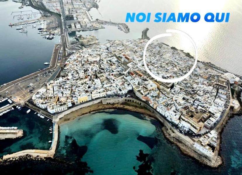 Corte Vico Palmisano Centro Storico غالّيبولي المظهر الخارجي الصورة