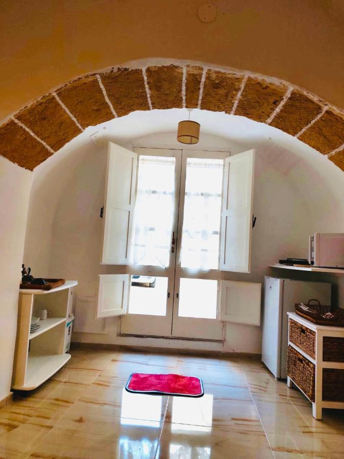 Corte Vico Palmisano Centro Storico غالّيبولي المظهر الخارجي الصورة